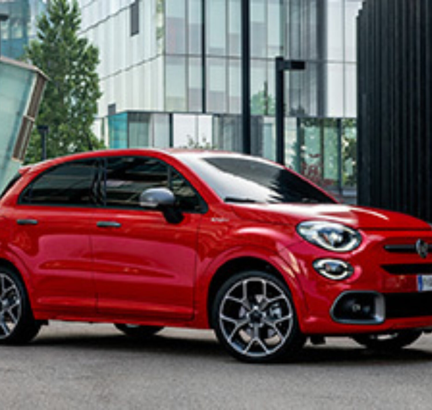 https://autofilter.sk/assets/images/fiat-500-x-urban-look/gallery/fiat-500X-sport-red-suv-01-mobile-300x213-1.jpg - obrazok
