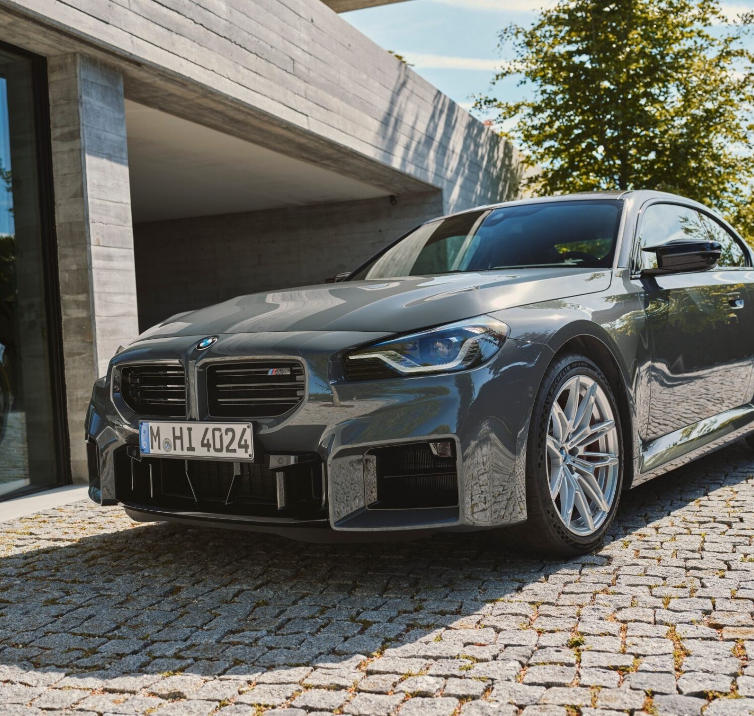 https://autofilter.sk/assets/images/m2/gallery/P90553541_lowRes_the-new-bmw-m2-06-20.jpg - obrazok