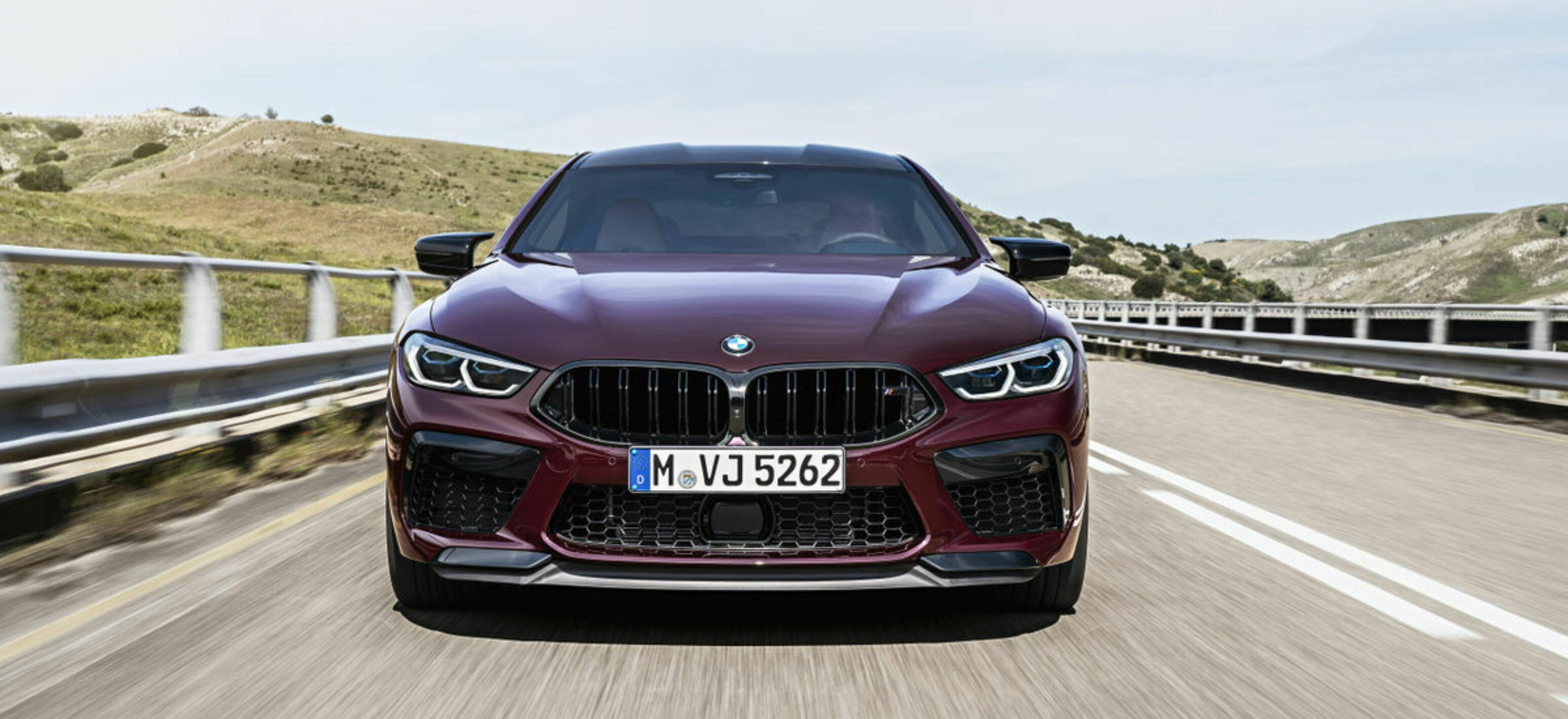 https://autofilter.sk/assets/images/rad-8-gran-coupe-2/gallery/p90369598-high-res-the-new-bmw-m8-gran-galeria.jpg - obrazok