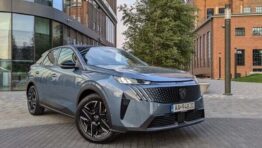 Nový Peugeot 3008 je vo vnútri skvelý, ale čo zvyšok auta? (test) obrazok