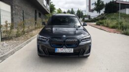 Test: BMW iX3 - Elektromobilita takmer inkognito obrazok