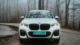 TEST BMW X3: Výkonné plug-in hybridné SUV, ktoré vie jazdiť efektívne obrazok