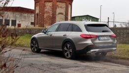 TEST Mercedes C 220d 4Matic AllTerrain – keď sa výborné kombi učí multifunkčnosti obrazok