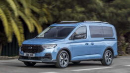 Nový Ford Tourneo Connect PHEV obrazok