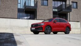 Test: VOLKSWAGEN Touareg 3,0 V6 TDI 170 kW R-Line – Kein VOLKSwagen obrazok