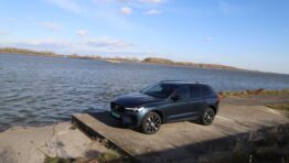 Test: Volvo XC60 T8 Recharge eAWD Plus – Anjel a diabol obrazok