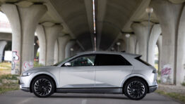 Test: Hyundai Ioniq 5 - elektromobil ako zo sci-fi filmu obrazok