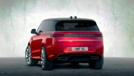 Nový Range Rover Sport vás na tempomat prevedie aj ťažkým terénom, vrcholom je V8 od BMW obrazok