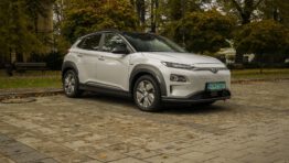 Test: Hyundai Kona Electric má výborný dojazd, spotrebu a jednu chybu obrazok